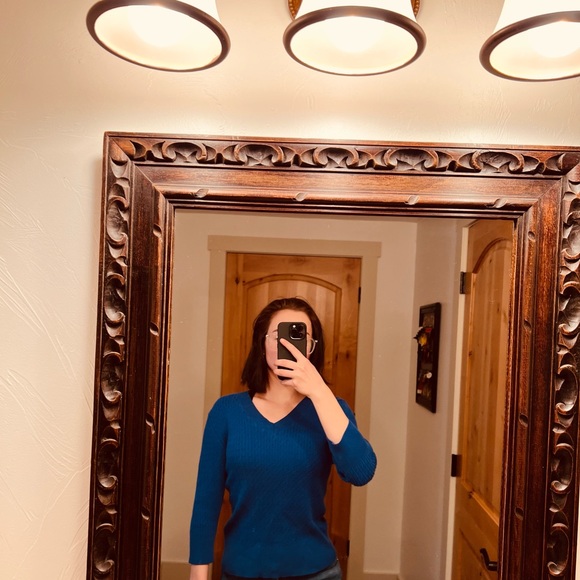 Super pretty Royal Blue Sweater - Picture 2 of 2
